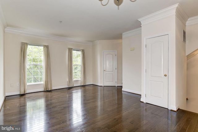 122 ELMCROFT BLVD, Rockville, MD 20850