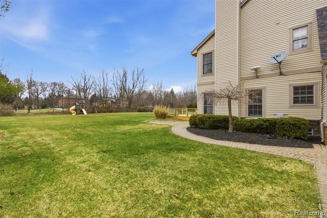 5139 Birkdale Drive, Commerce Twp, MI 48382