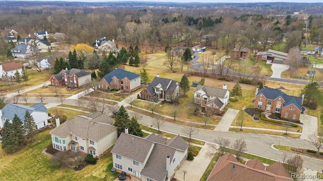 5139 Birkdale Drive, Commerce Twp, MI 48382