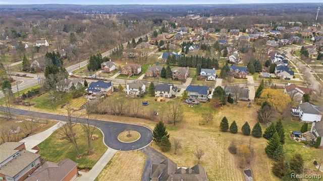 5139 Birkdale Drive, Commerce Twp, MI 48382