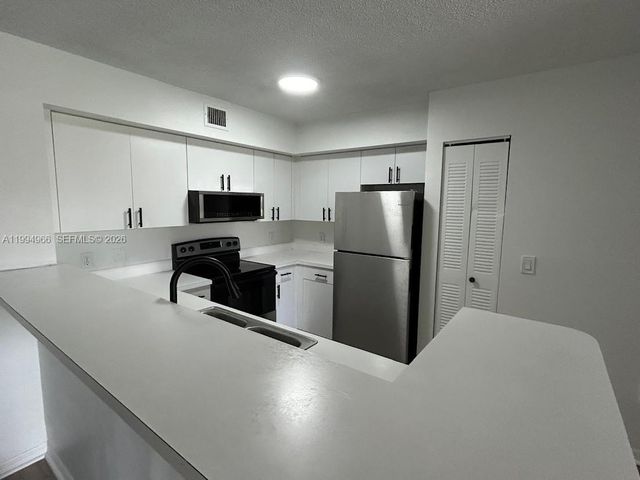12166 Saint Andrews Pl 108, Miramar, FL 33025