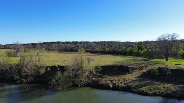 314 FM 2571, Smithville, TX 78957