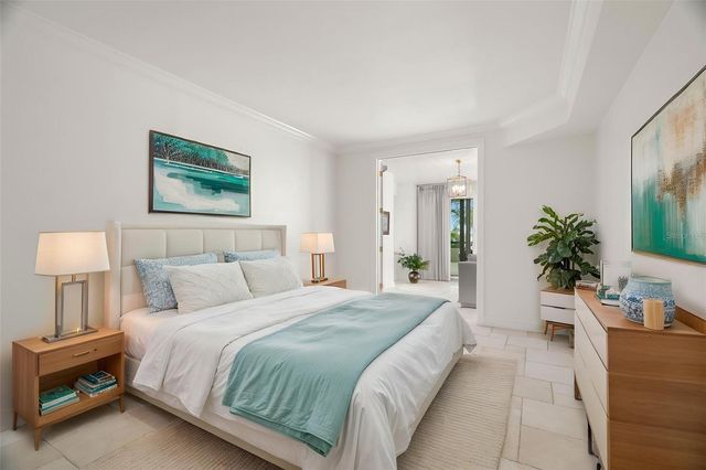 4 BELLEVIEW BOULEVARD 108, Belleair, FL 33756