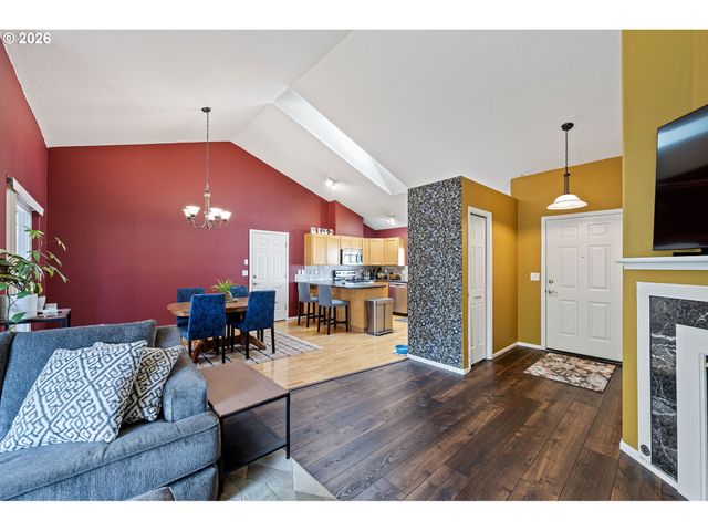 4132 N CLAREY St, Eugene, OR 97402