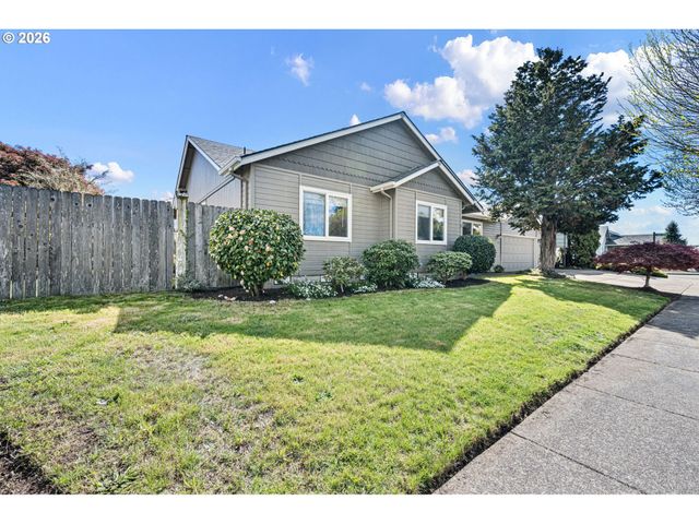 4132 N CLAREY St, Eugene, OR 97402