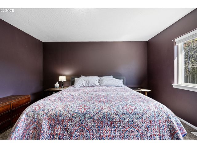 4132 N CLAREY St, Eugene, OR 97402