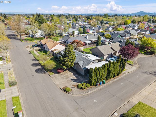 4132 N CLAREY St, Eugene, OR 97402