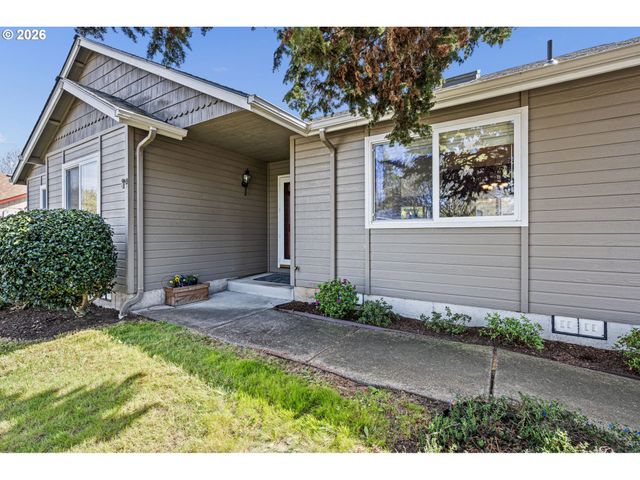 4132 N CLAREY St, Eugene, OR 97402