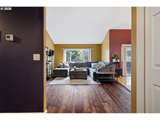 4132 N CLAREY St, Eugene, OR 97402