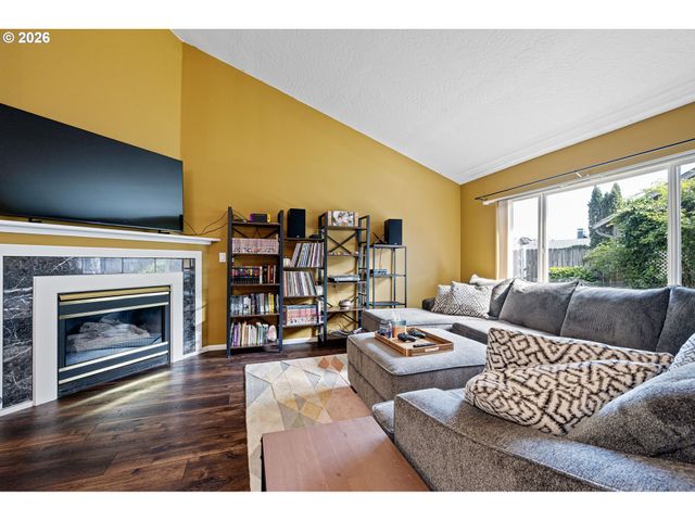 4132 N CLAREY St, Eugene, OR 97402