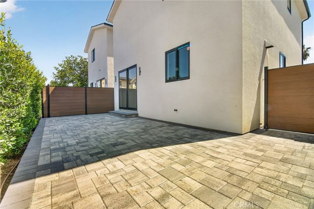 7605 Greg Avenue, Sun Valley, CA 91352