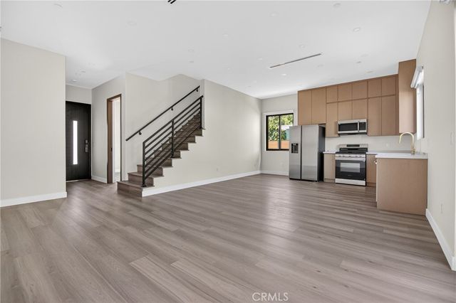 7605 Greg Avenue, Sun Valley, CA 91352