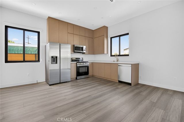 7605 Greg Avenue, Sun Valley, CA 91352