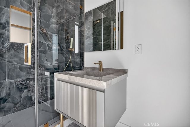 7605 Greg Avenue, Sun Valley, CA 91352
