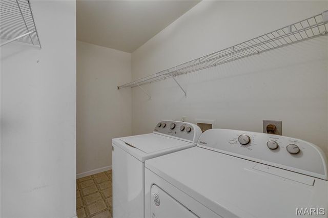 1865 Black Oak Drive, Farmington, MO 63640