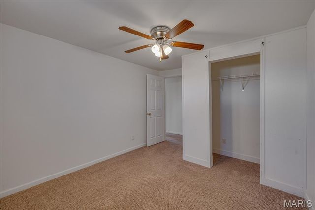 1865 Black Oak Drive, Farmington, MO 63640