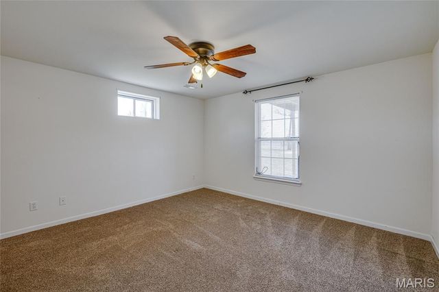 1865 Black Oak Drive, Farmington, MO 63640