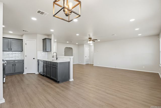 8819 Trumpet, Converse, TX 78109