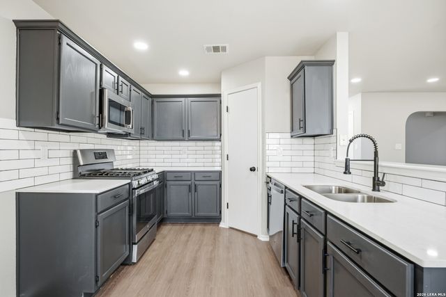 8819 Trumpet, Converse, TX 78109