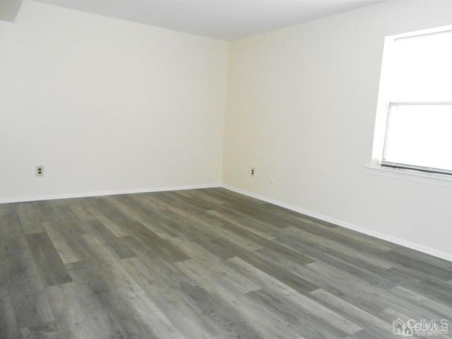 512 Sharon Garden Drive, Woodbridge Proper, NJ 07095