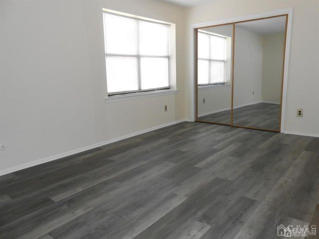 512 Sharon Garden Drive, Woodbridge Proper, NJ 07095