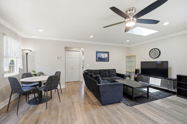 315 Clarke Lane, Morgan Hill, CA 95037
