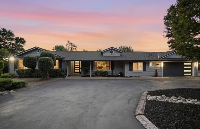 315 Clarke Lane, Morgan Hill, CA 95037