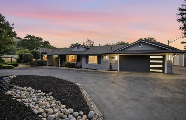 315 Clarke Lane, Morgan Hill, CA 95037