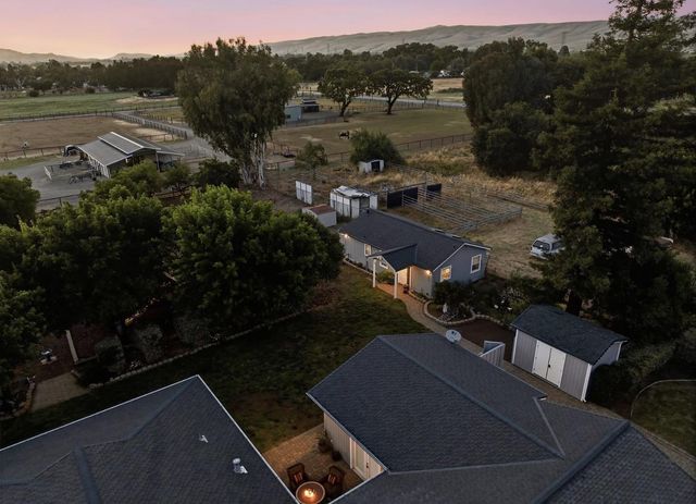 315 Clarke Lane, Morgan Hill, CA 95037