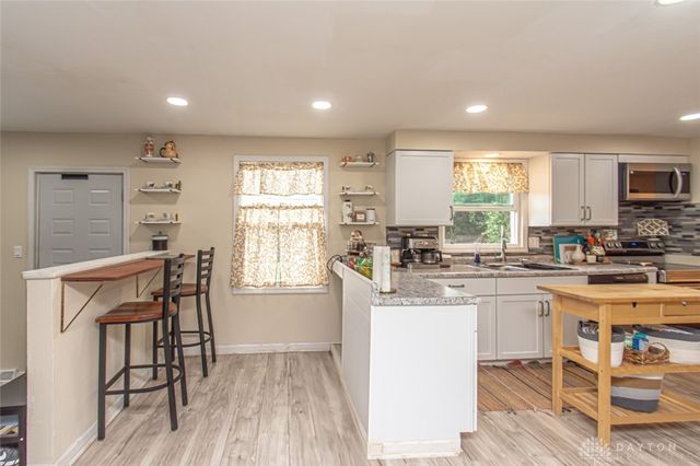 5570 Olive Tree Drive, Dayton, OH 45426