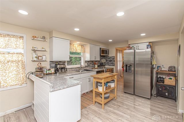 5570 Olive Tree Drive, Dayton, OH 45426