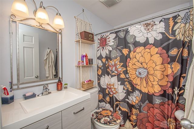 5570 Olive Tree Drive, Dayton, OH 45426