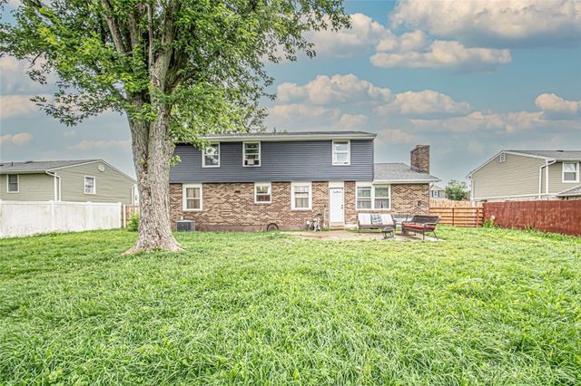 5570 Olive Tree Drive, Dayton, OH 45426