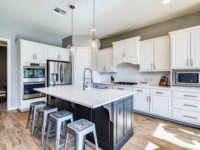 100 Empire CT, Austin, TX 78737