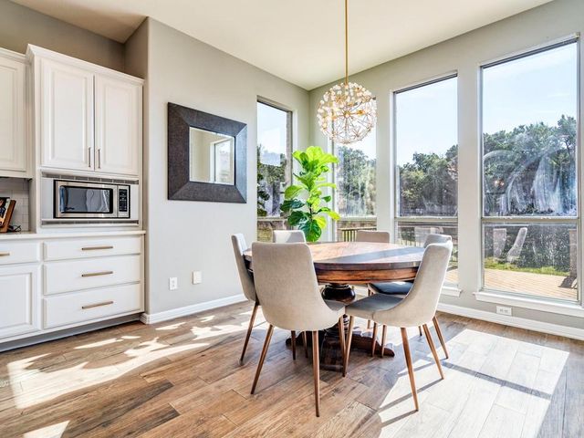 100 Empire CT, Austin, TX 78737