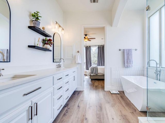 100 Empire CT, Austin, TX 78737