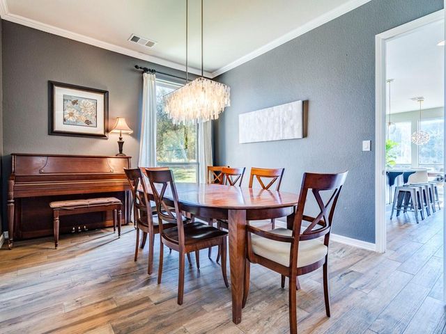 100 Empire CT, Austin, TX 78737