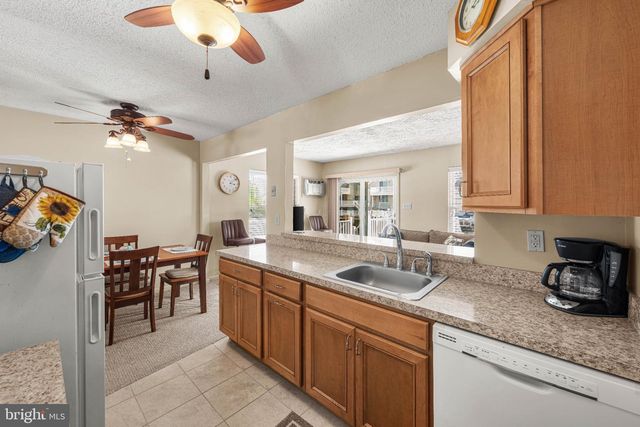 149 ARTHUR DR, Manahawkin, NJ 08050