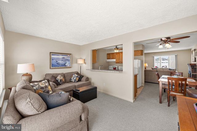 149 ARTHUR DR, Manahawkin, NJ 08050