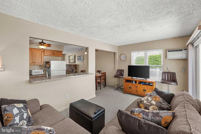 149 ARTHUR DR, Manahawkin, NJ 08050