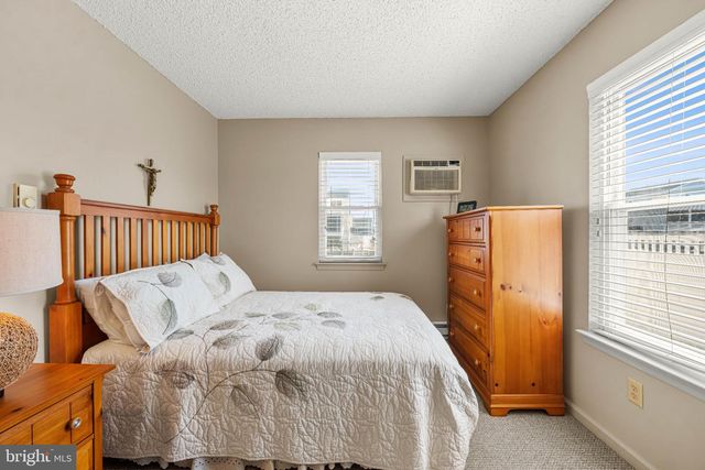 149 ARTHUR DR, Manahawkin, NJ 08050