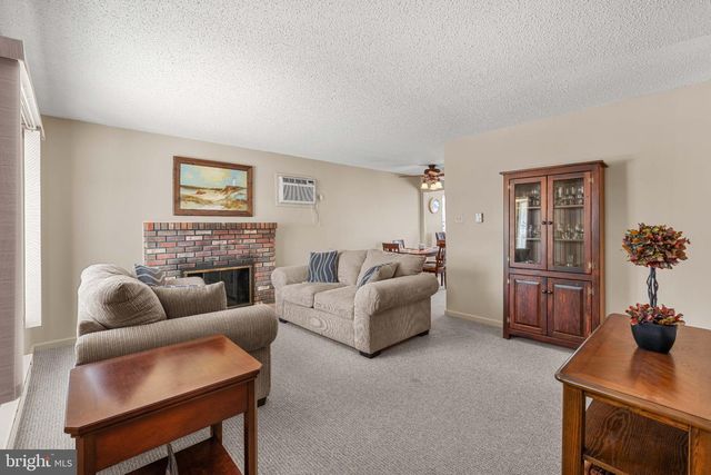 149 ARTHUR DR, Manahawkin, NJ 08050