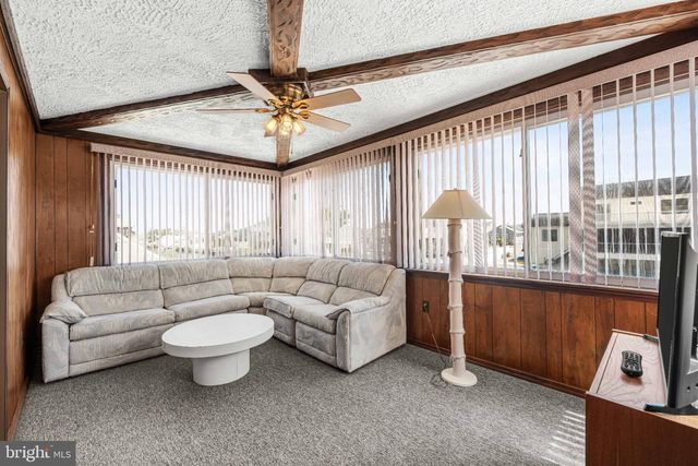 149 ARTHUR DR, Manahawkin, NJ 08050