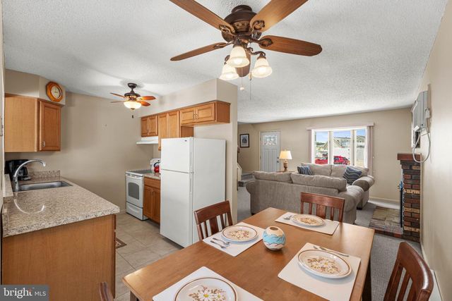 149 ARTHUR DR, Manahawkin, NJ 08050