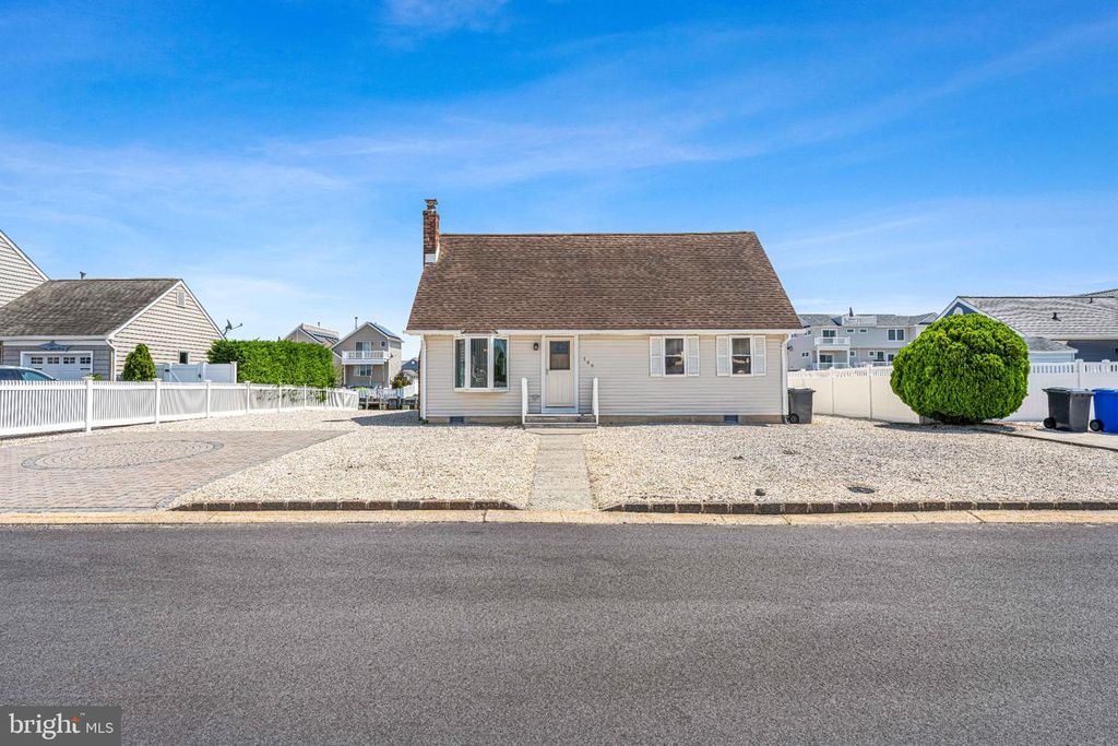 149 ARTHUR DR, Manahawkin, NJ 08050