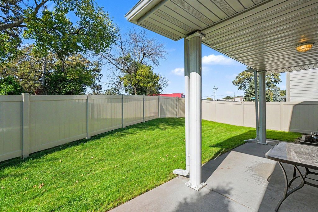 11040 Dahlia Street NW, Coon Rapids, MN 55433 — photo 4