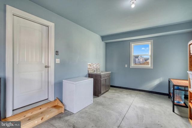 223 WOODRIDGE DR., Shippensburg, PA 17257