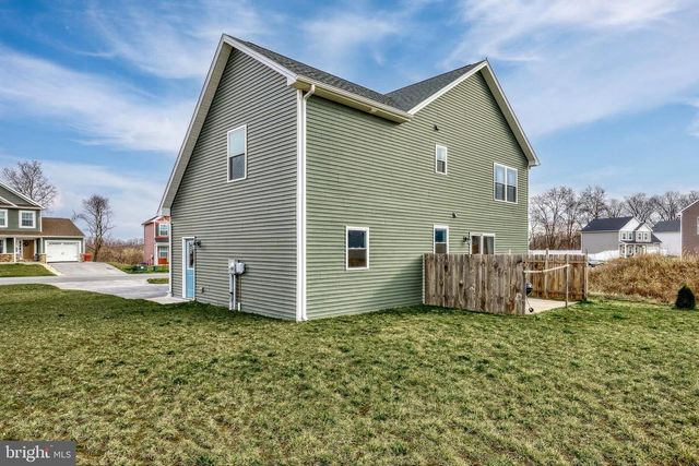 223 WOODRIDGE DR., Shippensburg, PA 17257