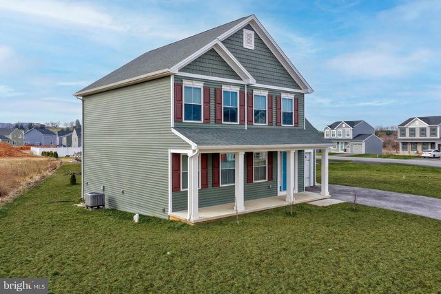 223 WOODRIDGE DR., Shippensburg, PA 17257