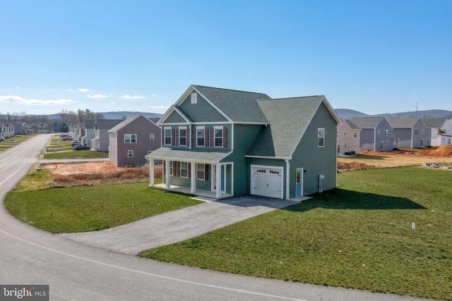 223 WOODRIDGE DR., Shippensburg, PA 17257
